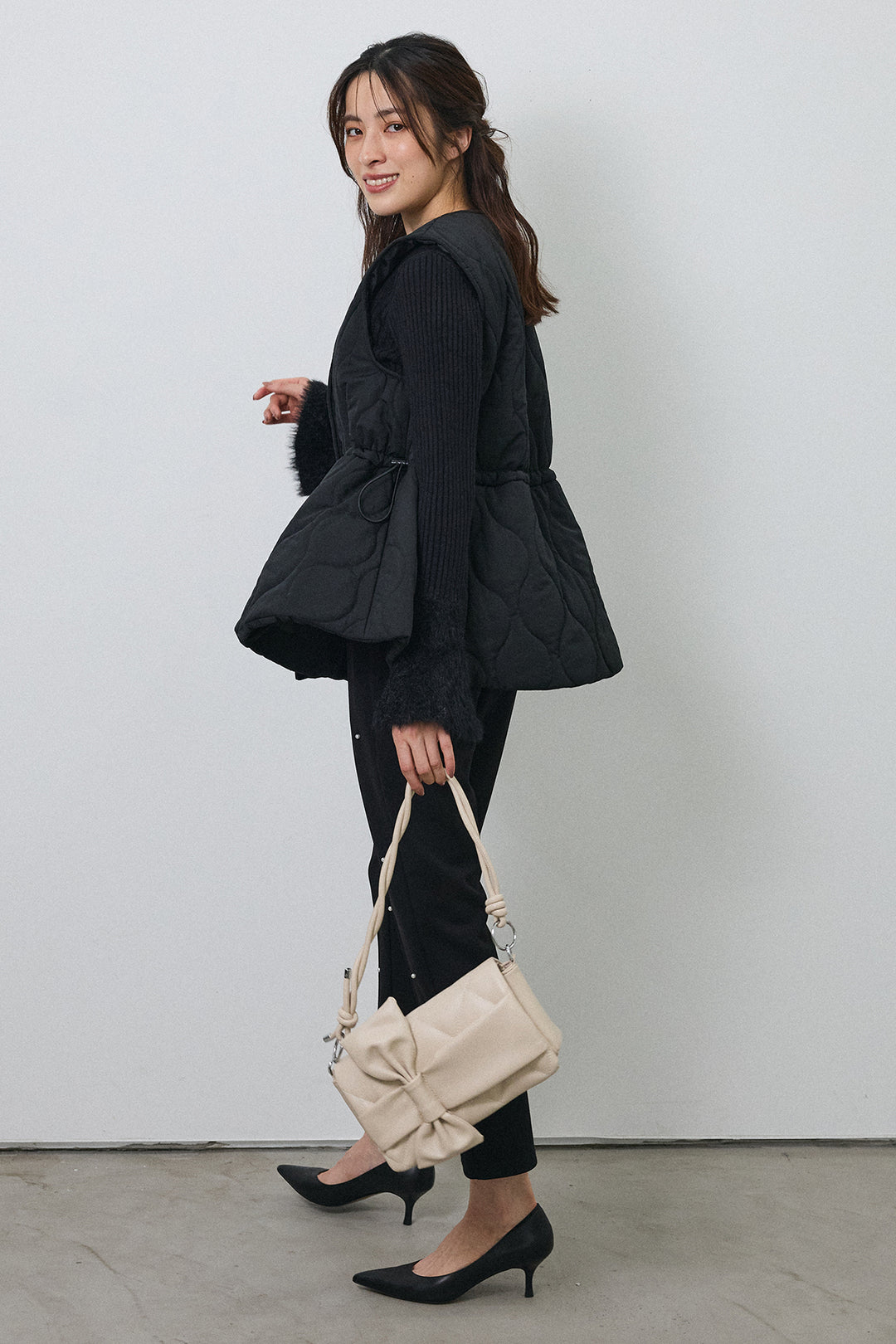 [予約/SET]キルティングフレアシルエットベスト+センターシームランダムパールパンツ(2set)