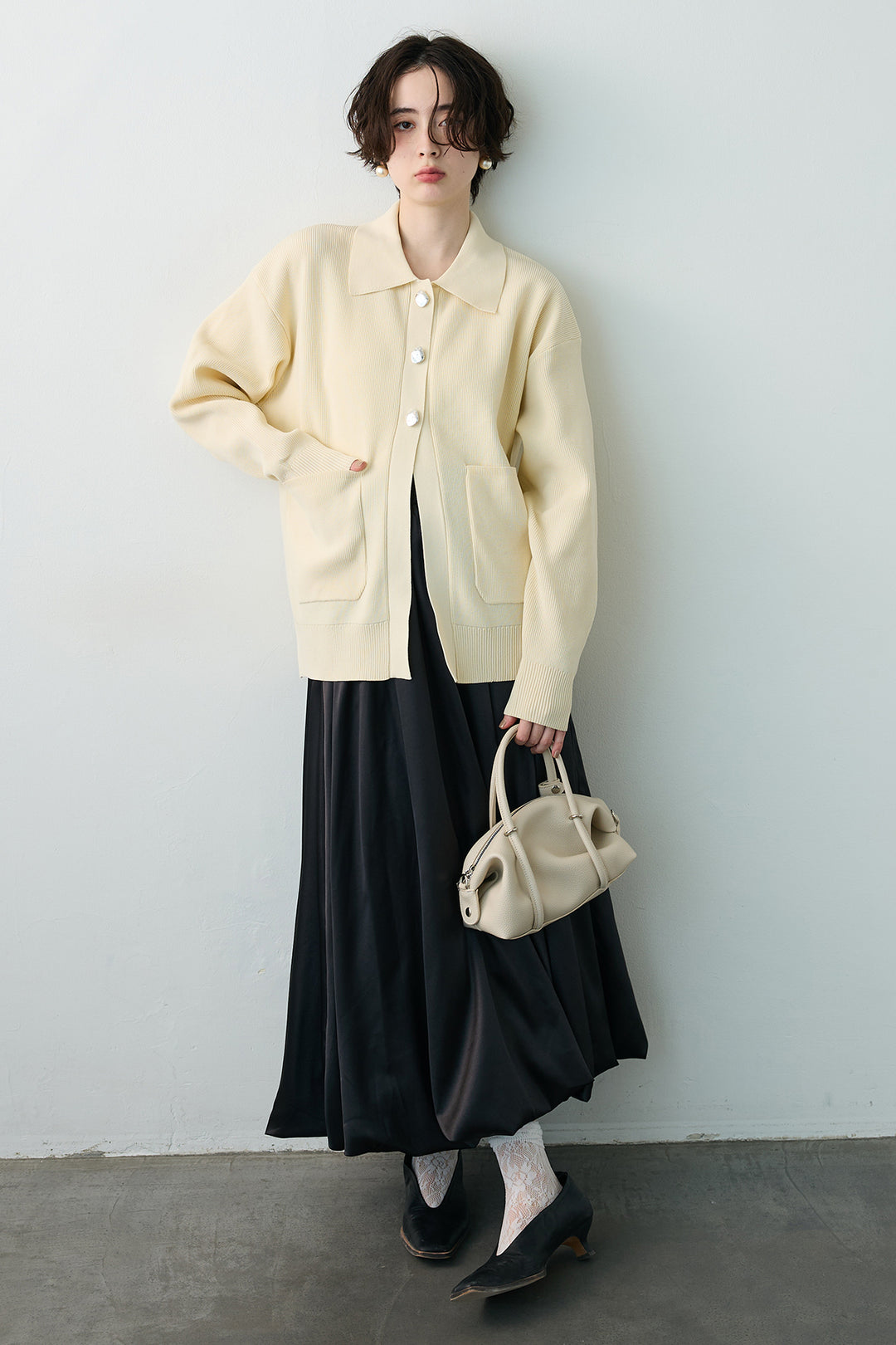 [予約/SET]メタルボタン襟付きニットカーディガン+サテンシャイニーバルーンスカート(2set)