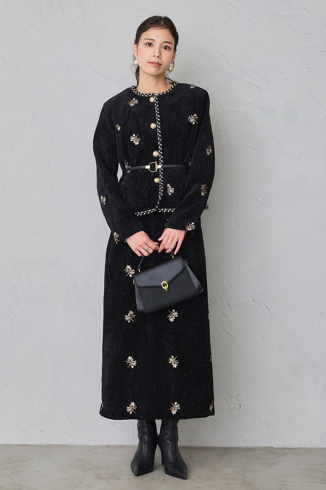 [予約]ヴィンテージフラワー刺繍ラメベロアセットアップ