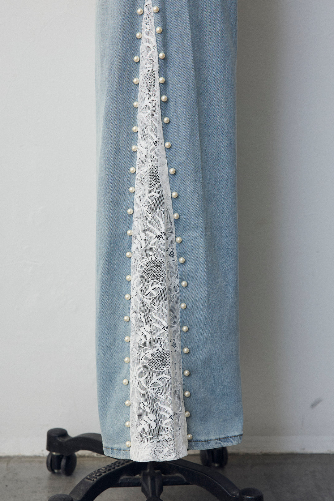 [予約]サイドレース切替ハイウエストデニム