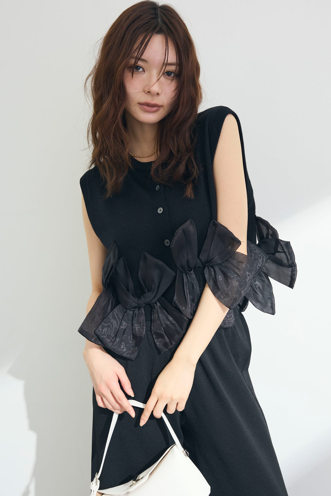 [予約]ヘムオーガンジーリボンスリーブレスニット