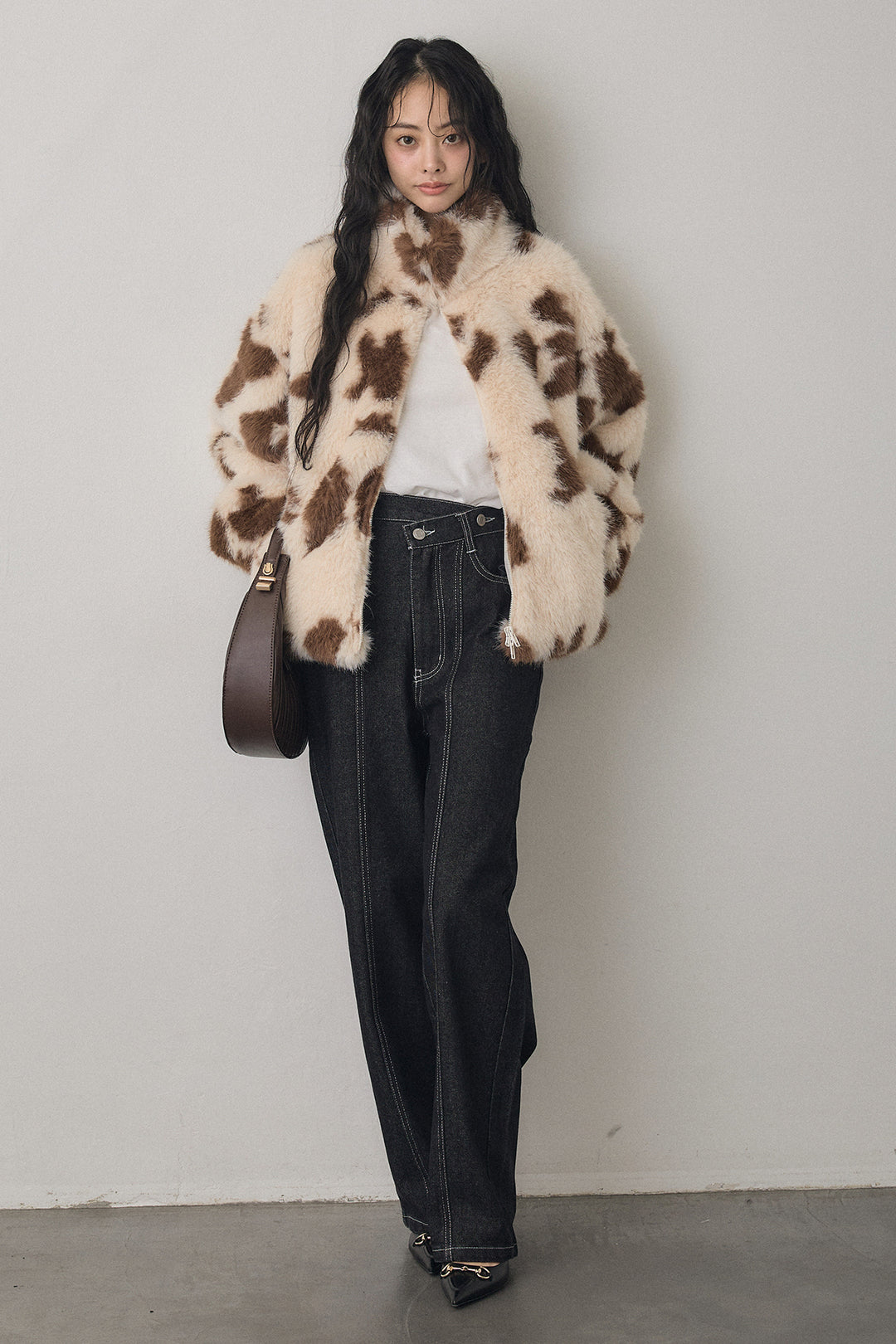 [予約/SET]COW柄スタンドファーライクコート+ウエストアシメデニムパンツ(2set)