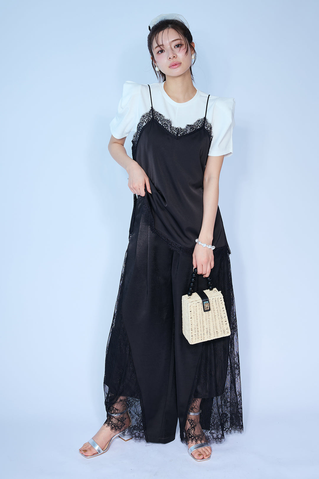 [予約/SET]スクエアショルダーデザインカットトップス+マットサテンレースキャミソール+サイドレースデザインリラックスパンツ(3set)