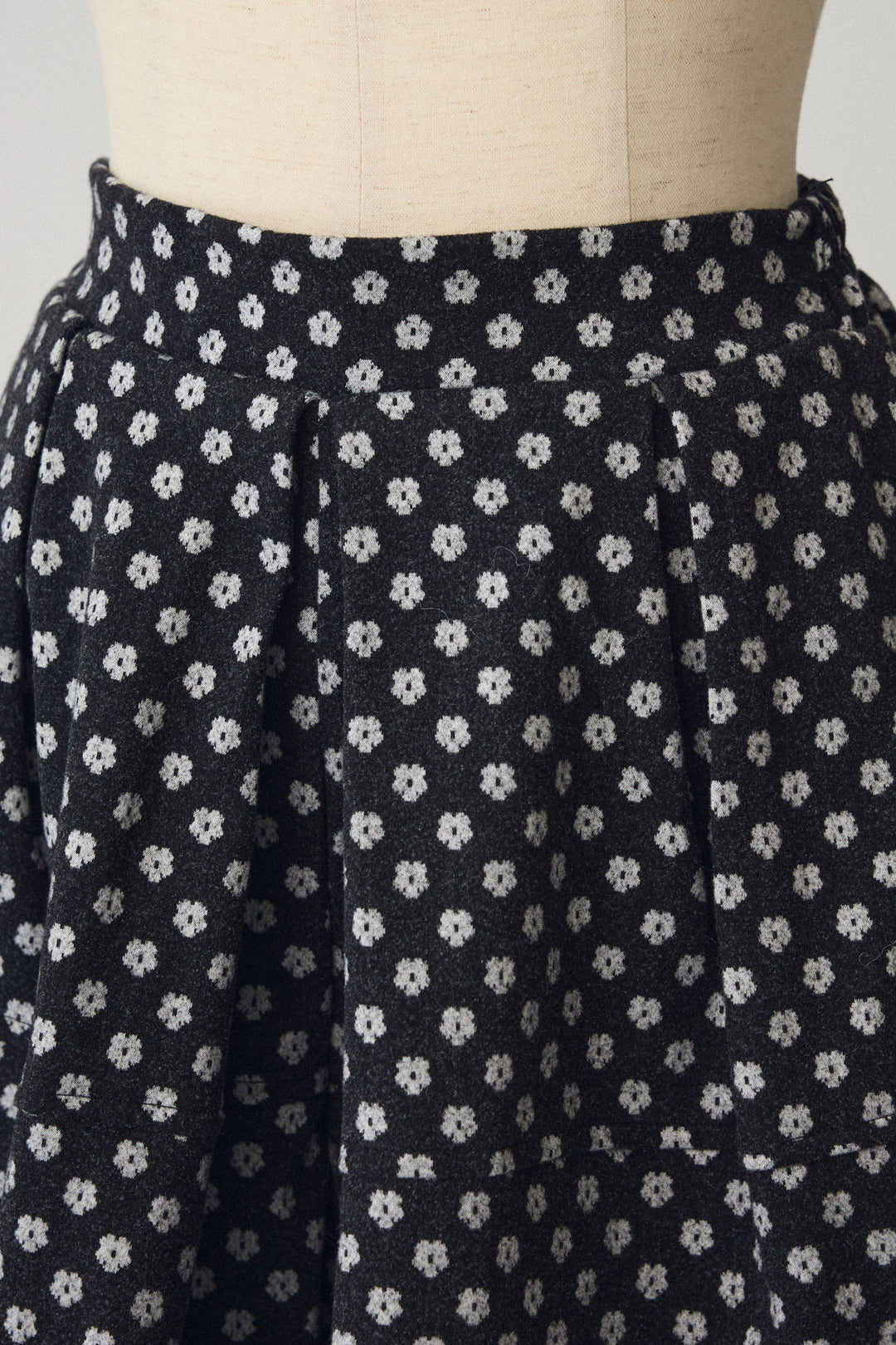 [予約]ミニフラワーバルーンショートパンツ