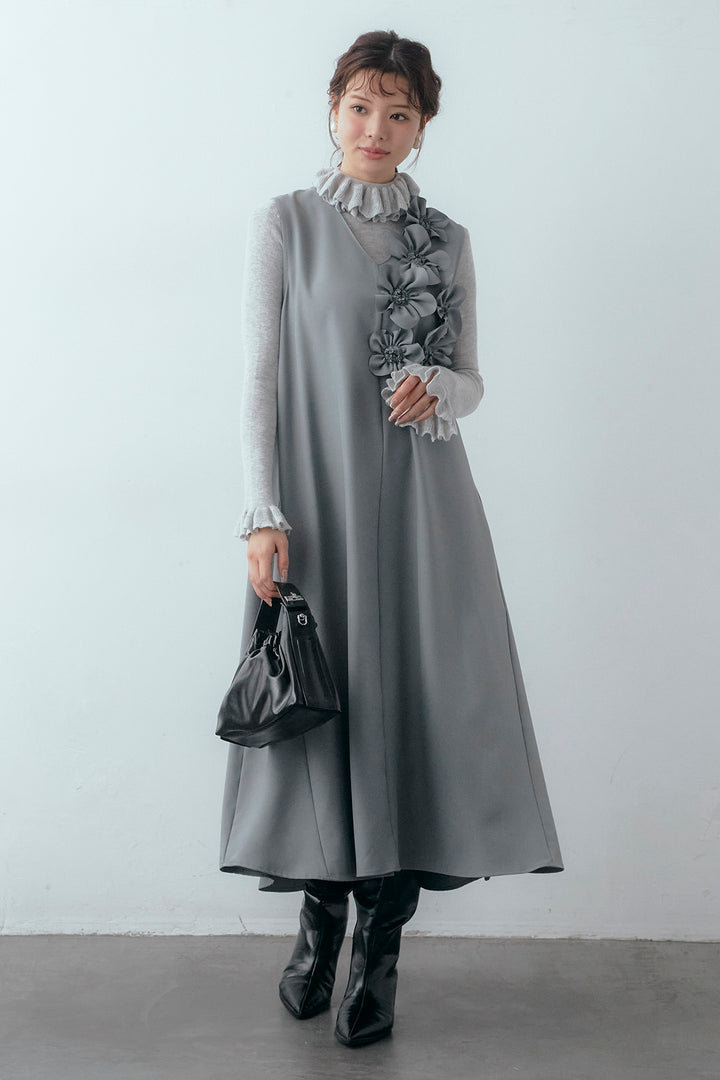 [予約/SET]ダブルフリルカラーニットプルオーバー+アシメフラワーモチーフVネックワンピース(2set)