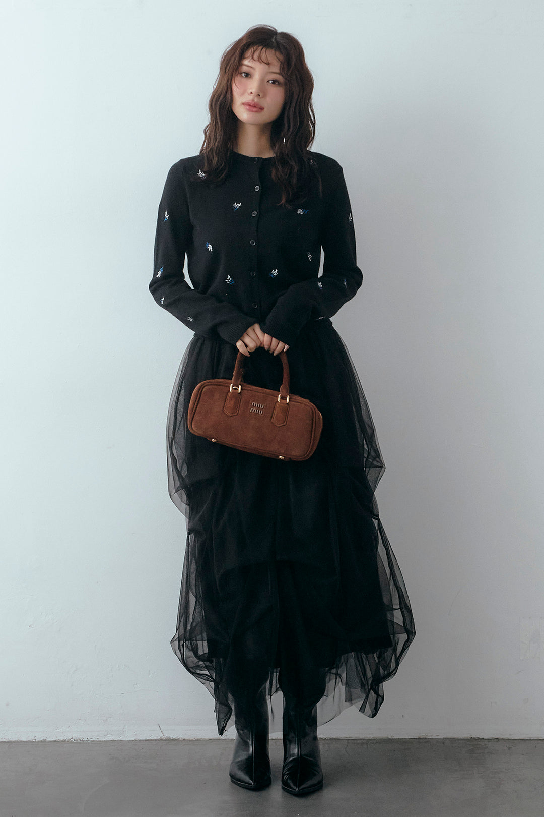 [予約/SET]ニュアンスフラワー刺繍クロップドニットカーデ+マルチパターンタックチュールスカート(2set)