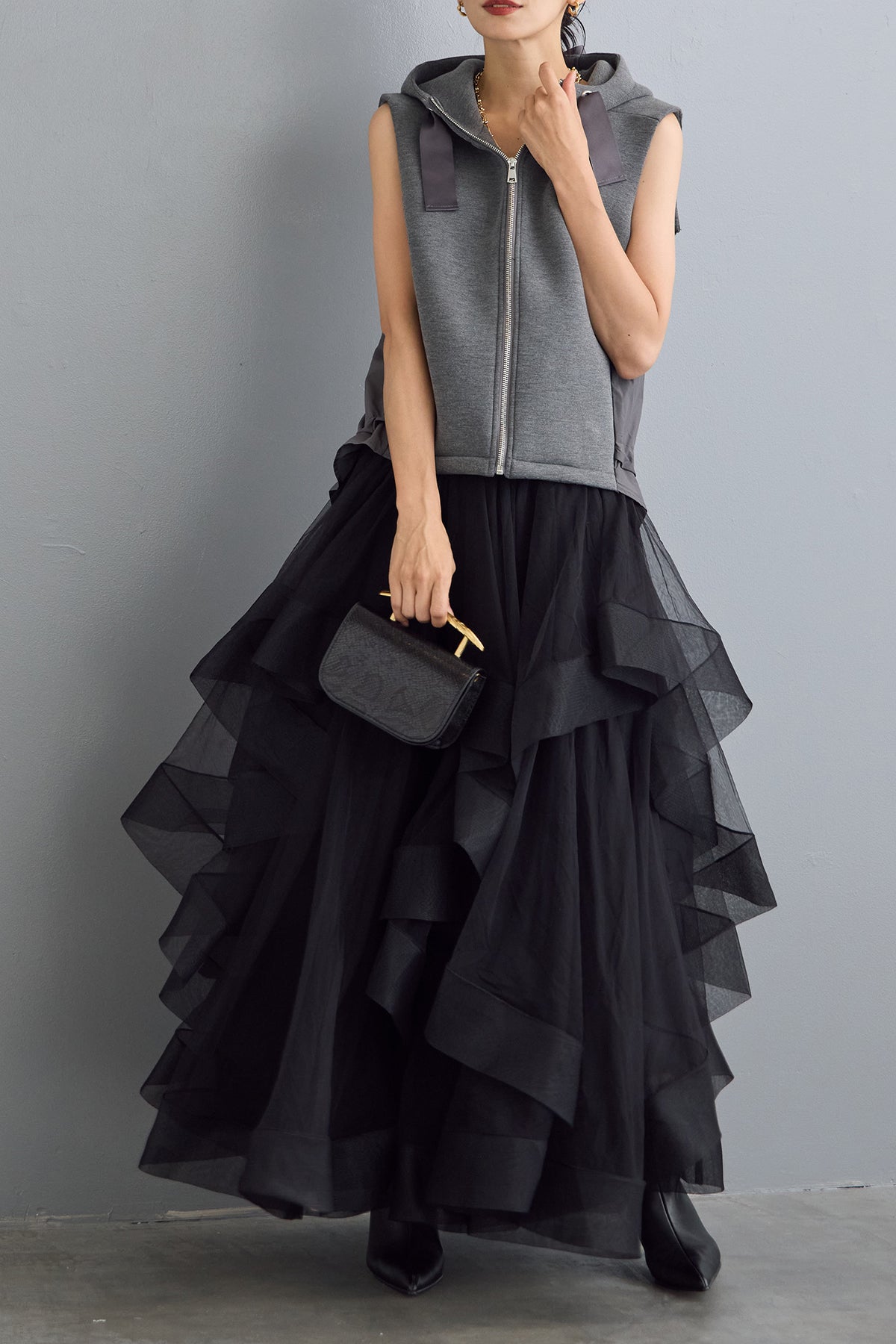 【ミー‪☆】デニムリメイク‪☆カラーボリューミーティアード‪☆ 予約/SET]リボンフード異素材切り替えトップス+ランダムフリル