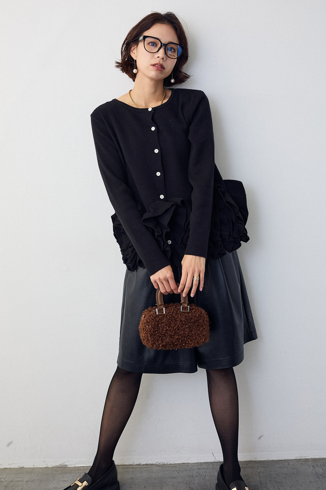 [予約/SET]フリルホイップニットカーディガン+レザーライクハーフパンツ(2set)