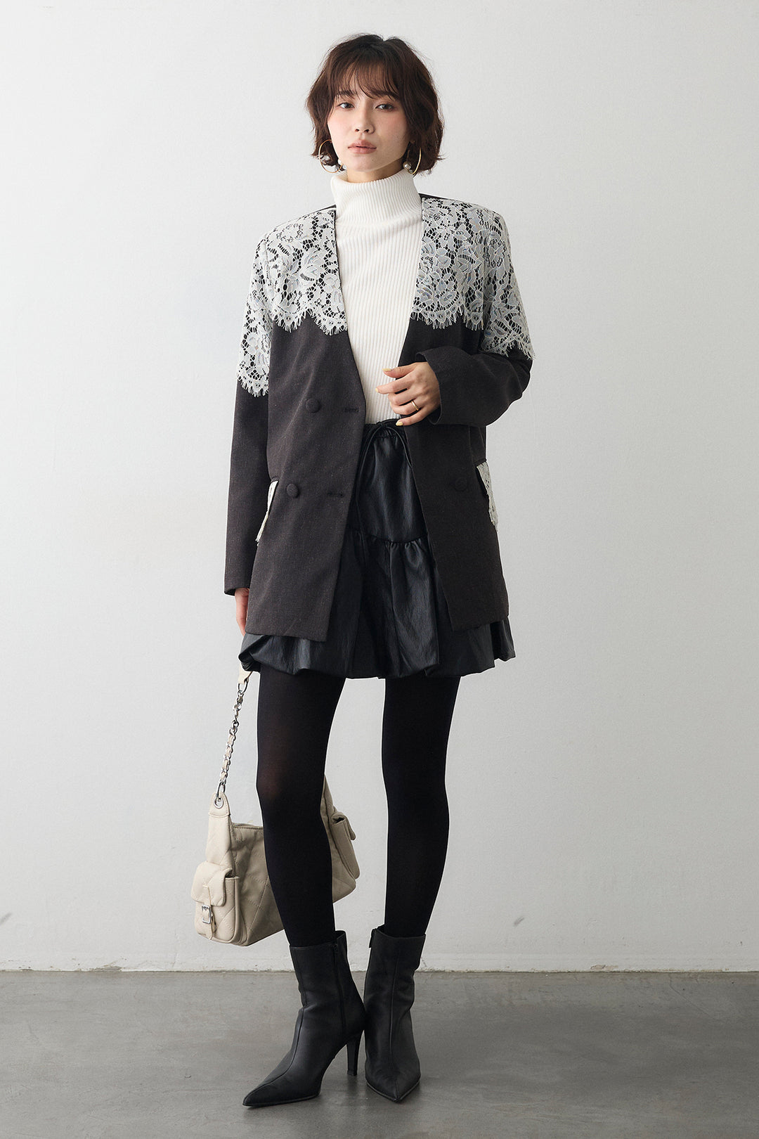 [予約/SET]ベーシックリブタートルニット+ショルダーレースデザインジャケット+フェイクレザーティアードバルーンミニスカート(3set)
