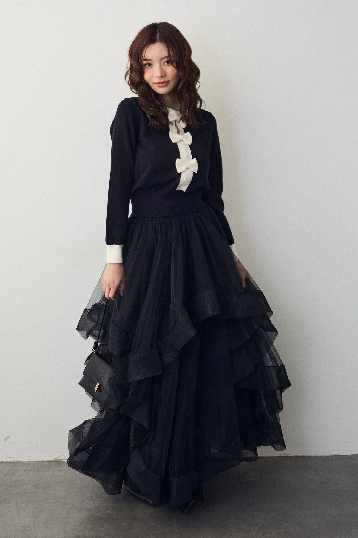 予約/SET]フロントリボンモチーフカーデ+ランダムフリルティアード