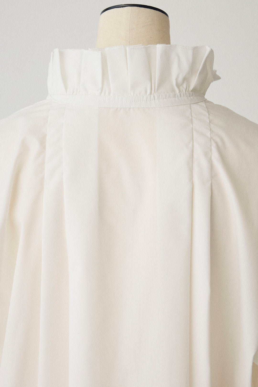 [予約]ダブルプリーツカラーブラウス