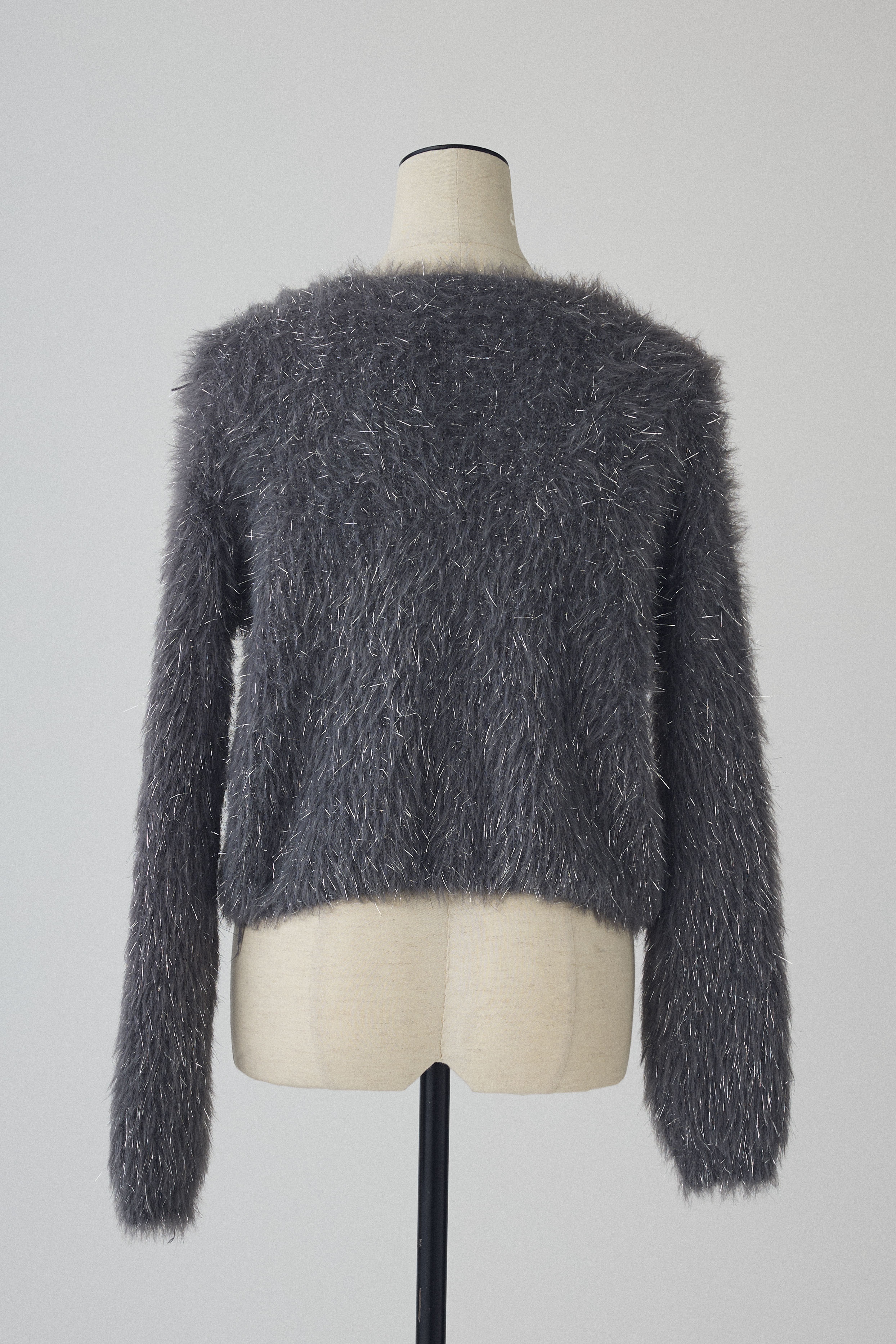 予約]ゴールドボタンラメシャギーニット – Frene