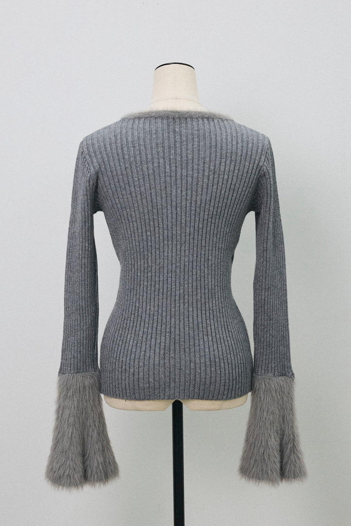 [予約]フェザー切替スリーブフレアニット