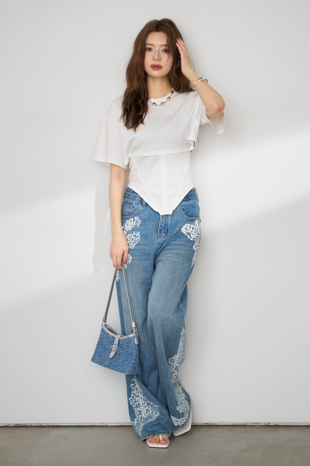 [予約/SET]バックレースアップTシャツ+レースプリントデザインデニムパンツ(2set)