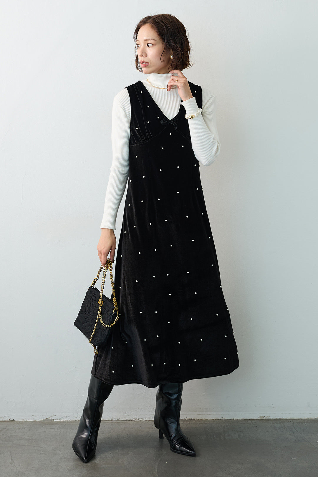 [予約/SET]ベーシックリブタートルニット+ベロアパールVネックロングワンピ(2set)