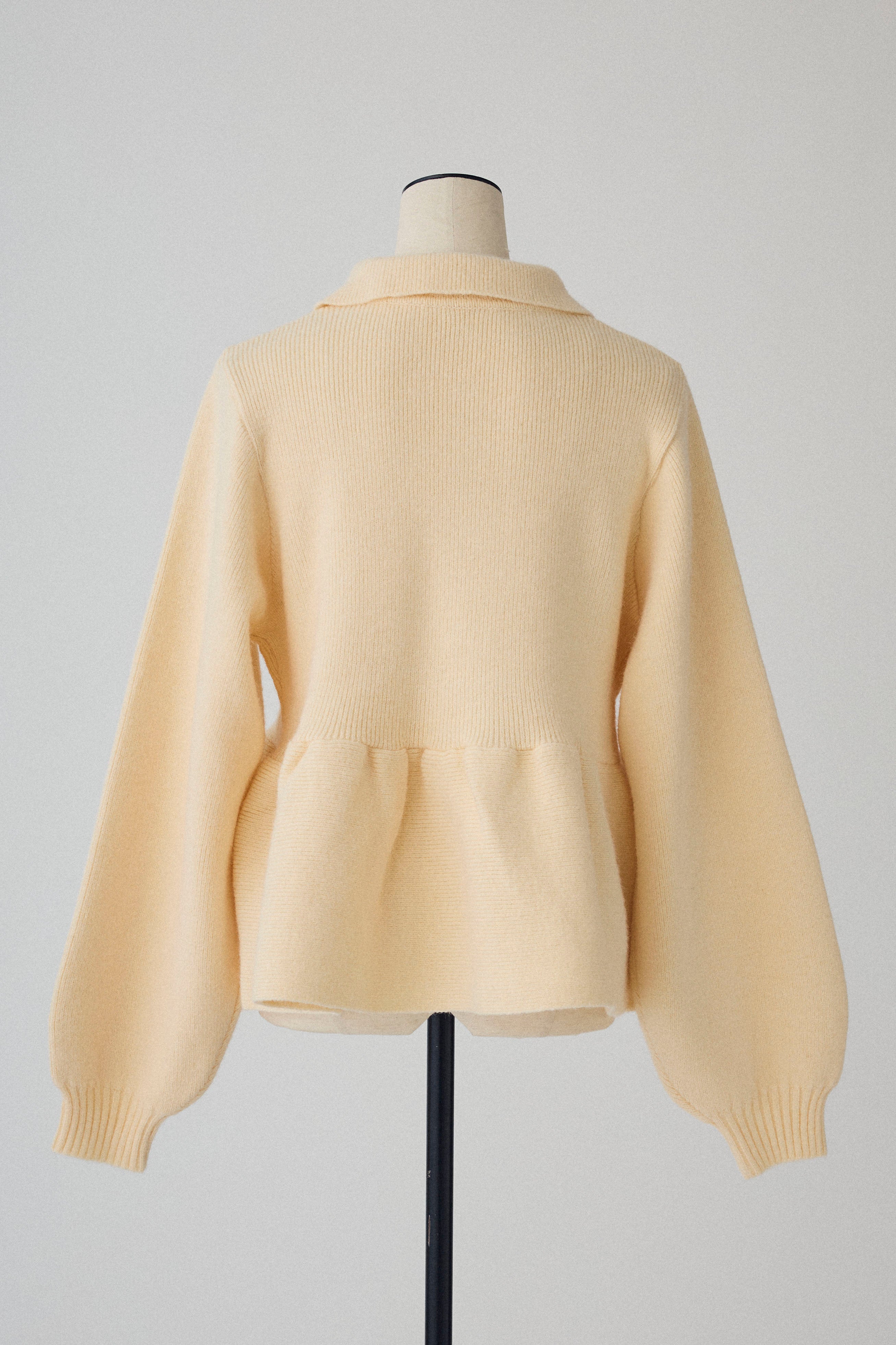 予約]ポロ襟ペプラムニットプルオーバー – Frene