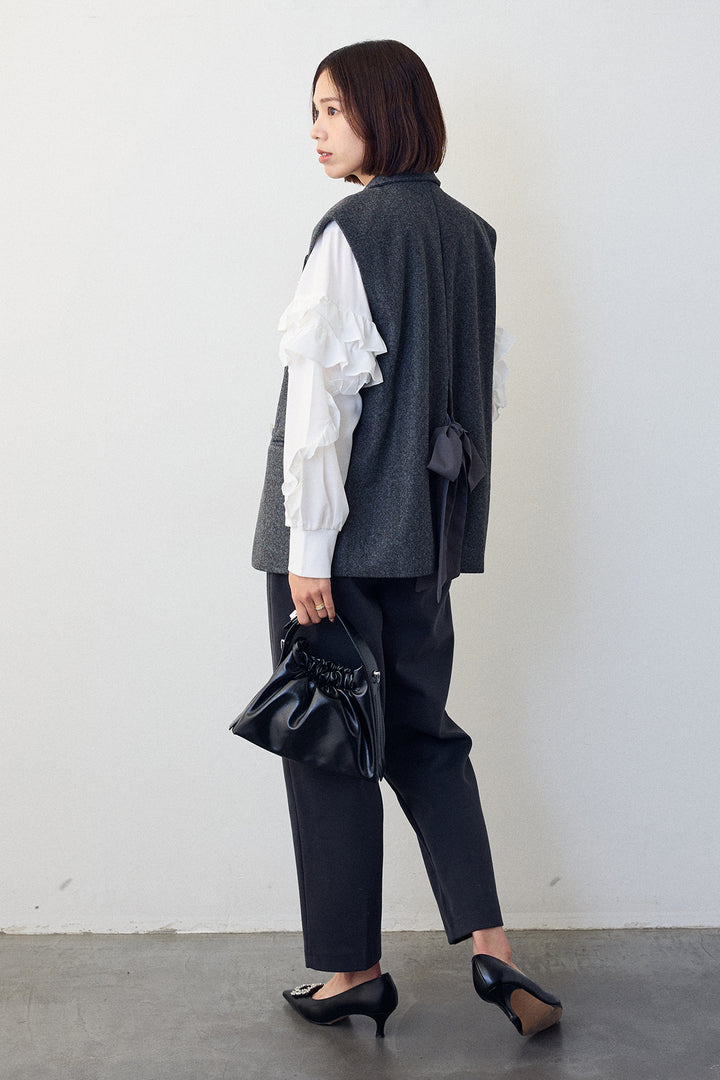[予約/SET]スタンドカラーラッフルフリルスリーブブラウス+バックリボンテーラーベスト+ウォームセンタープレス美ラインテーパードパンツ(3set)