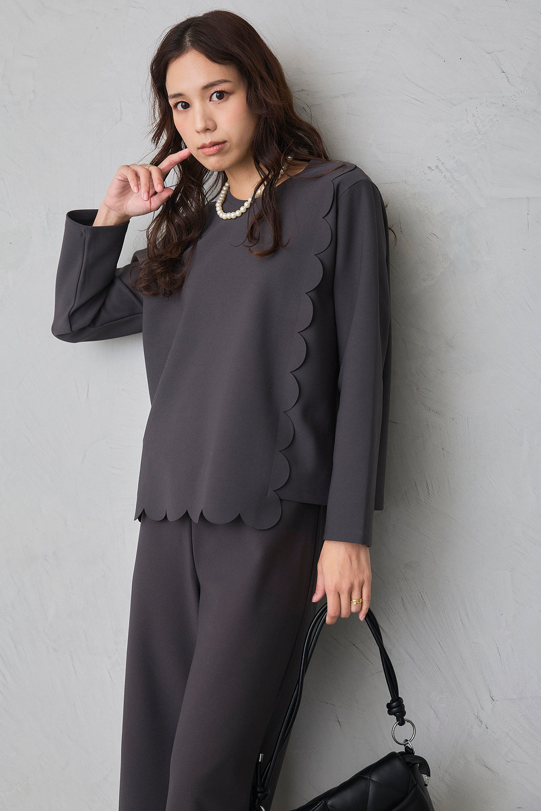 [予約/SET]アシメスカラップポンチプルオーバー+パールヘムポンチストレートパンツ(2set)