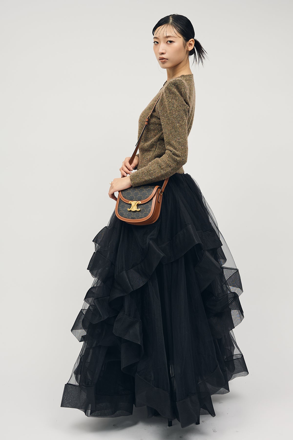 予約/SET]パワショルシャイニーウールニットカーデ+ランダムフリル