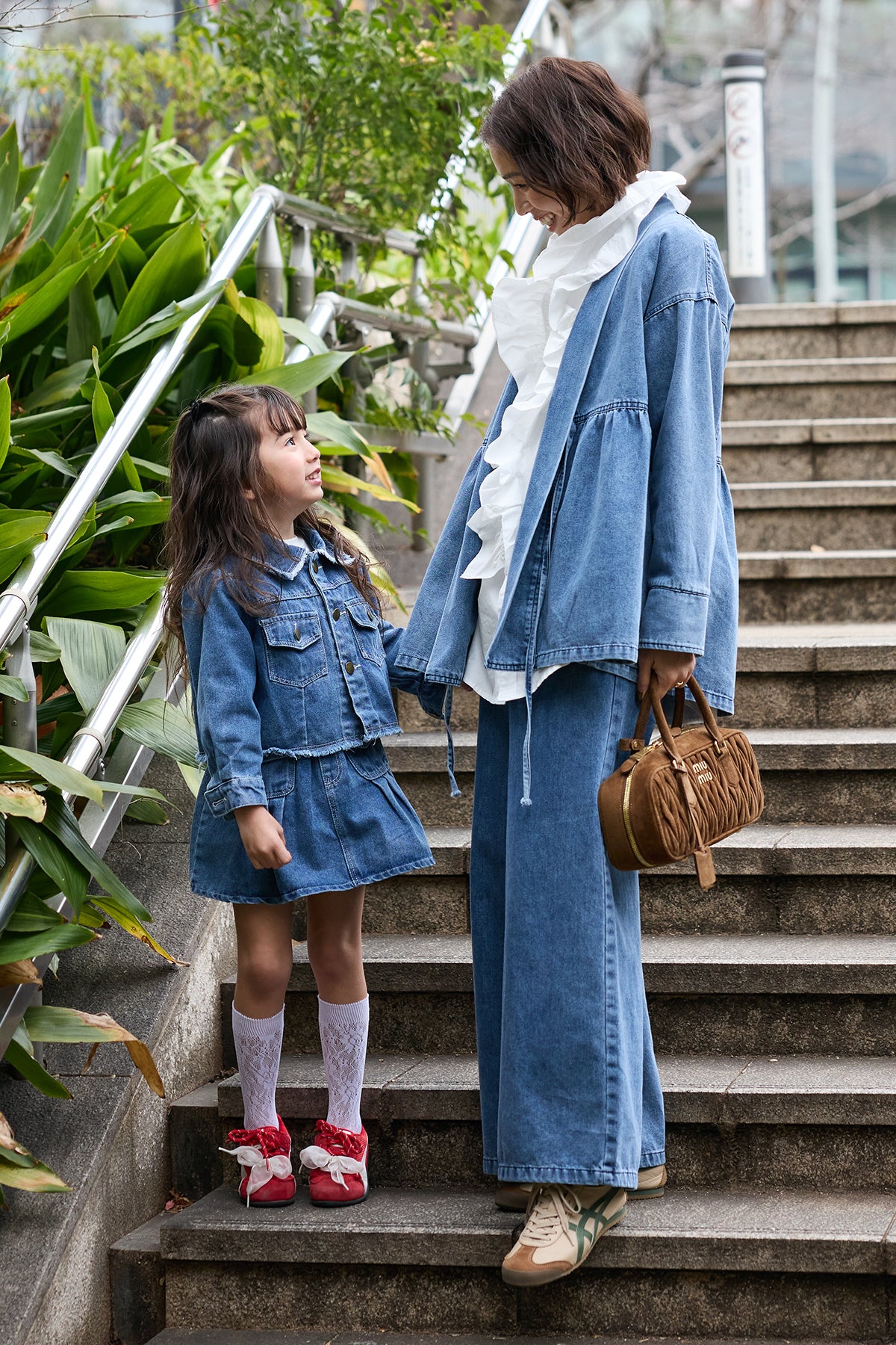 予約/親子SET][kids]ボックスプリーツデニムセットアップ+ブルーム