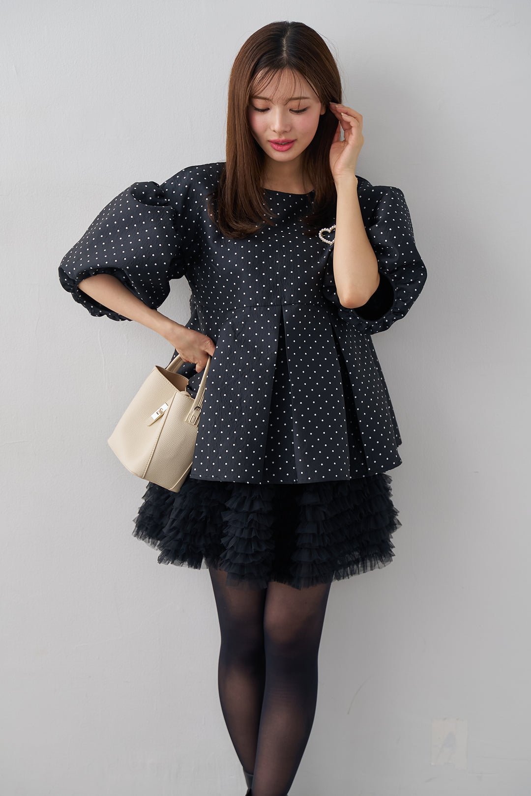 [予約/SET]ハートブローチ付ドットジャガードブラウス+ホイップチュールミニ丈スカート(2set)