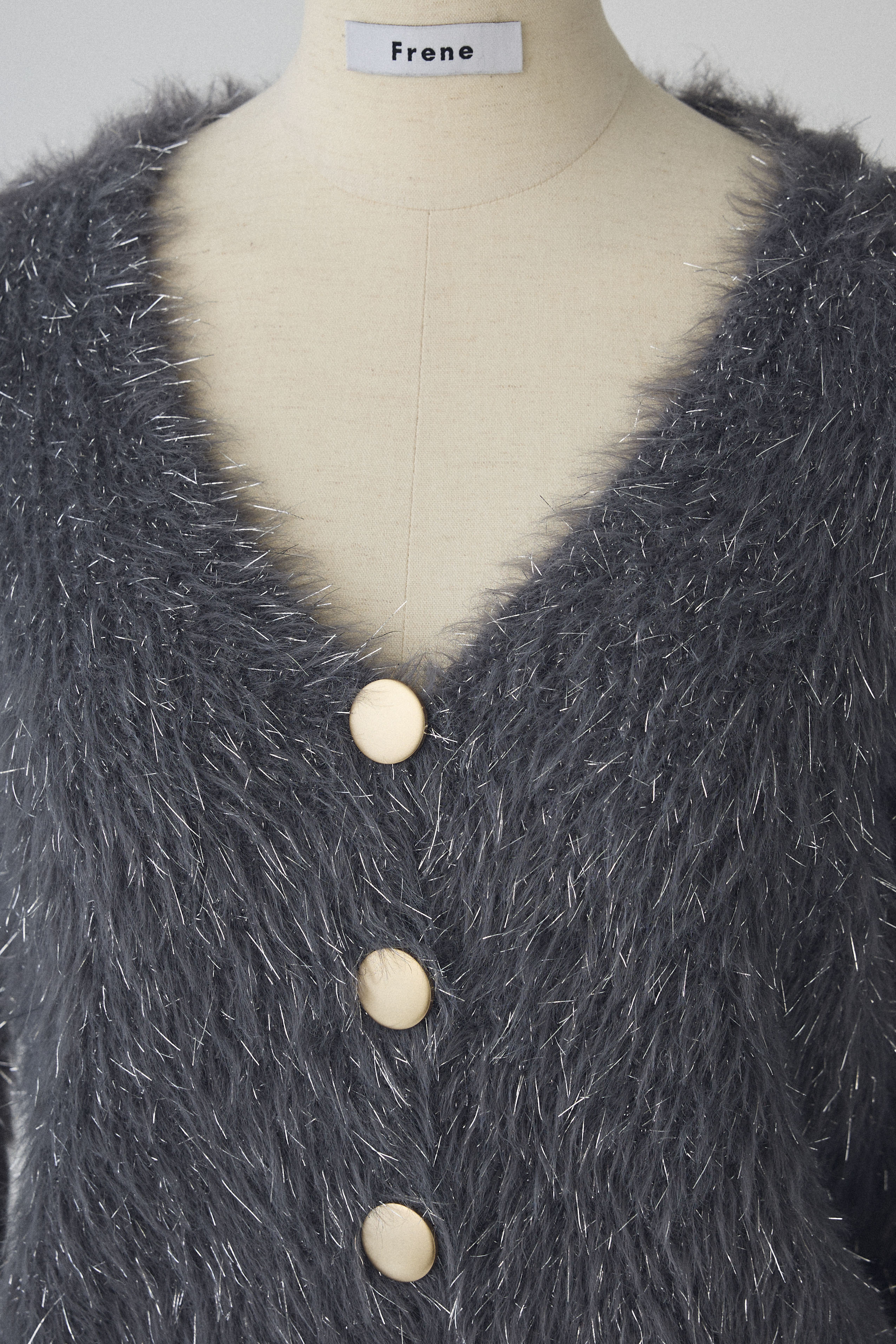 予約]ゴールドボタンラメシャギーニット – Frene