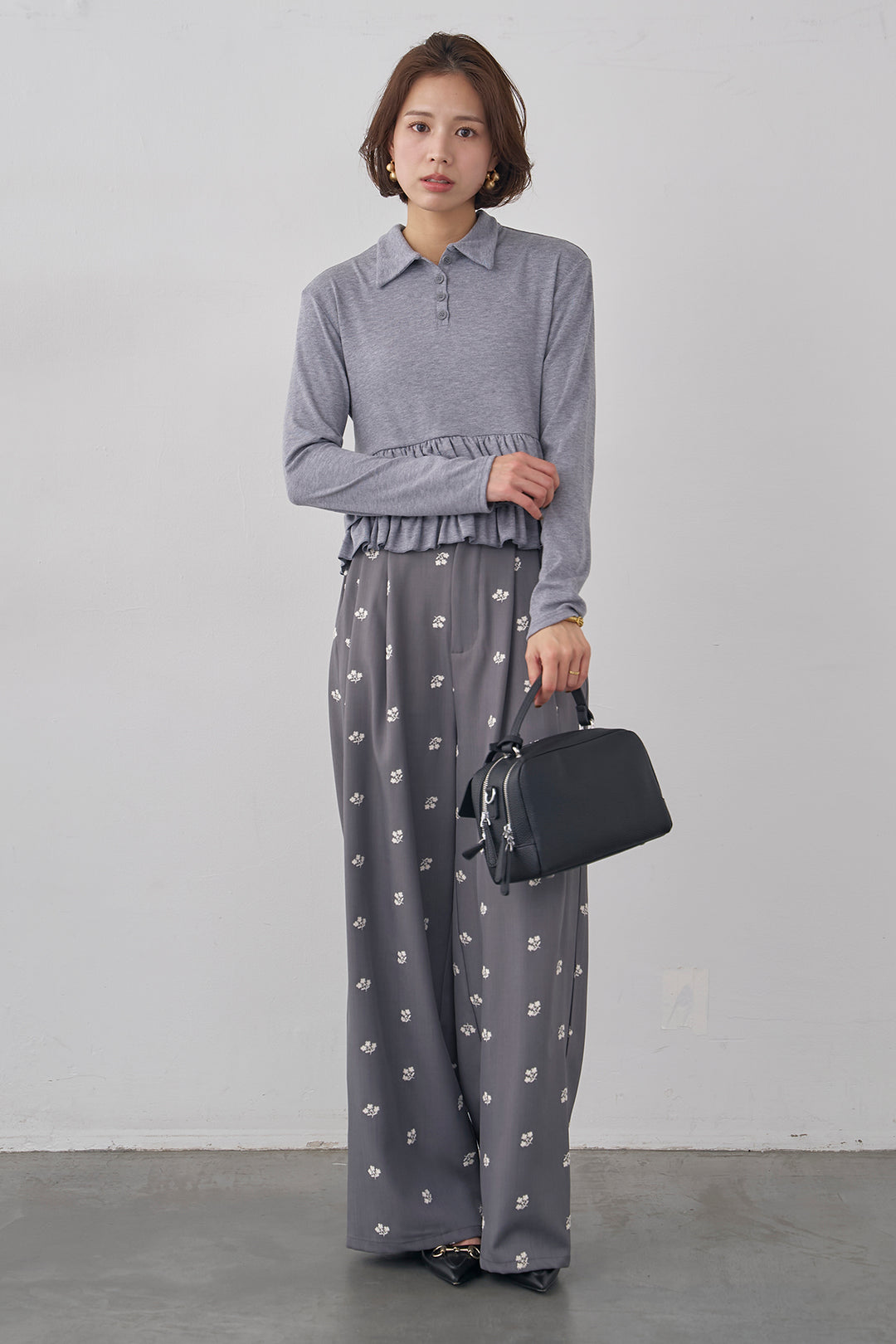 [予約/SET]フリルヘムポロカラープルオーバー+フラワー刺繍ツイルストレートパンツ(2set)