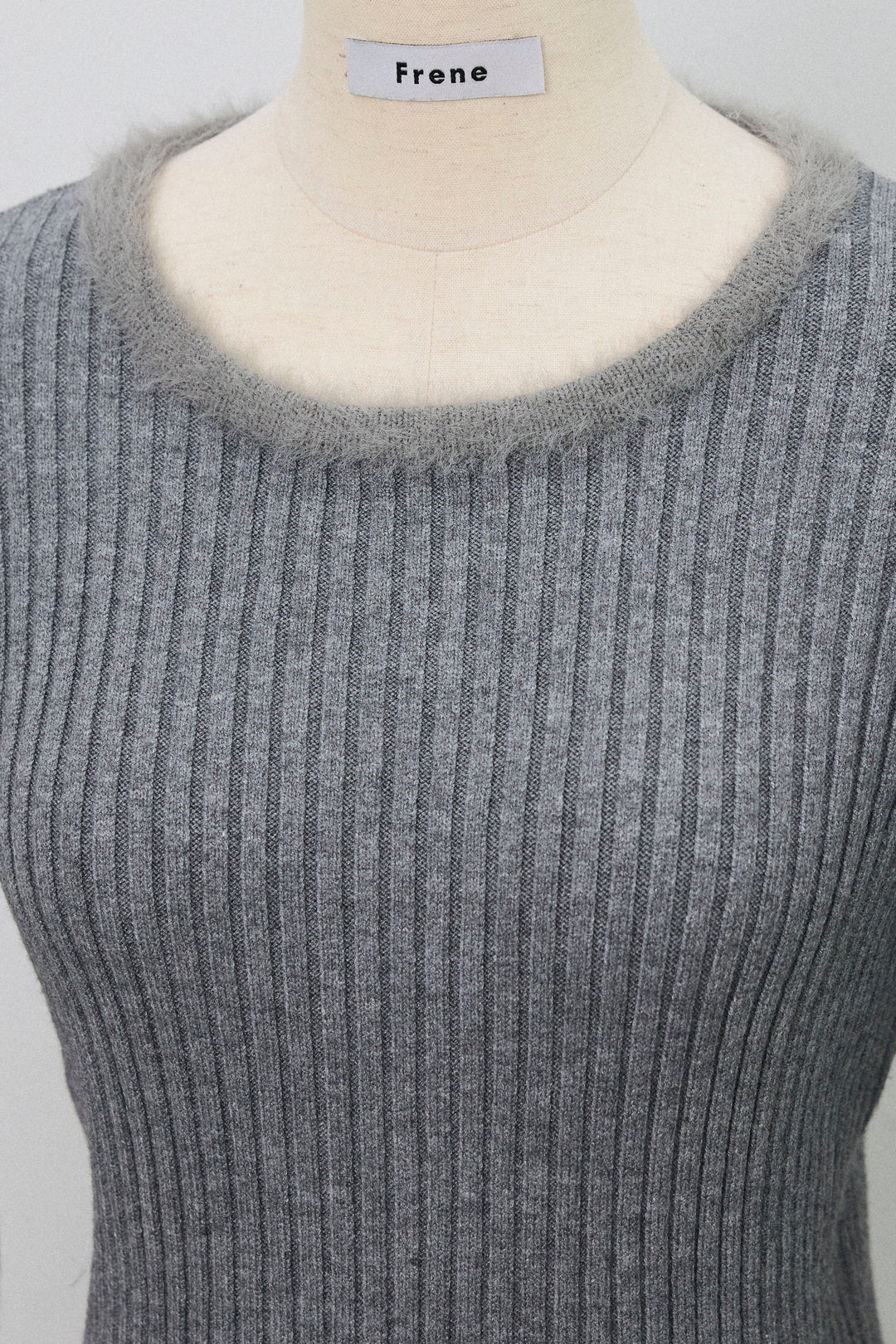 [予約]フェザー切替スリーブフレアニット