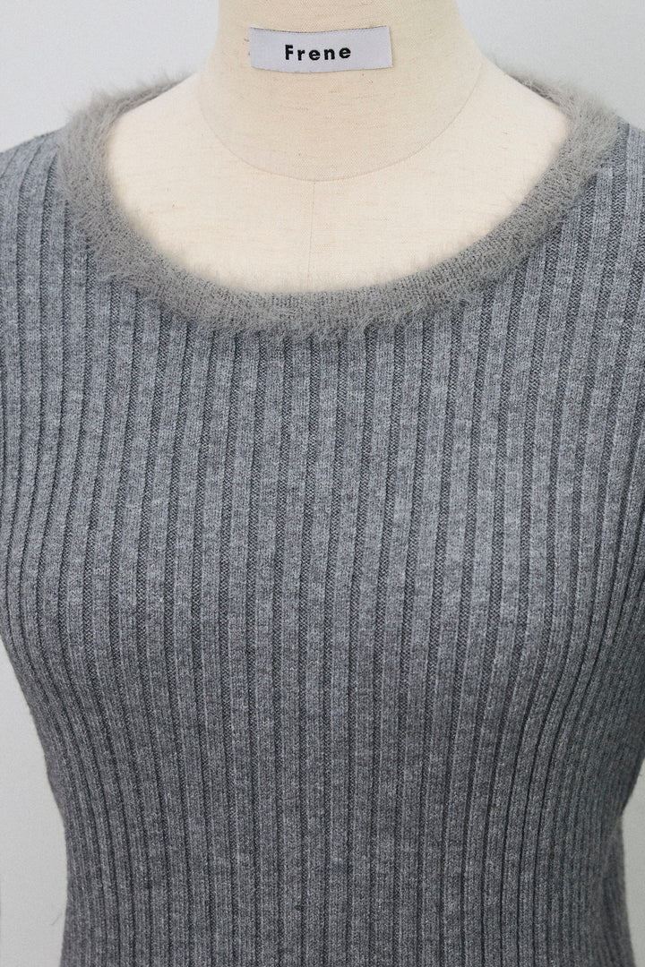 [予約]フェザー切替スリーブフレアニット