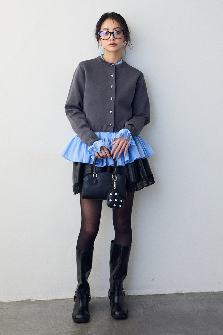 [予約/SET]フリルヘムスリーブブラウス+メタルボタンベーシックカーデ+レザーライクフレアショートパンツ(3set)