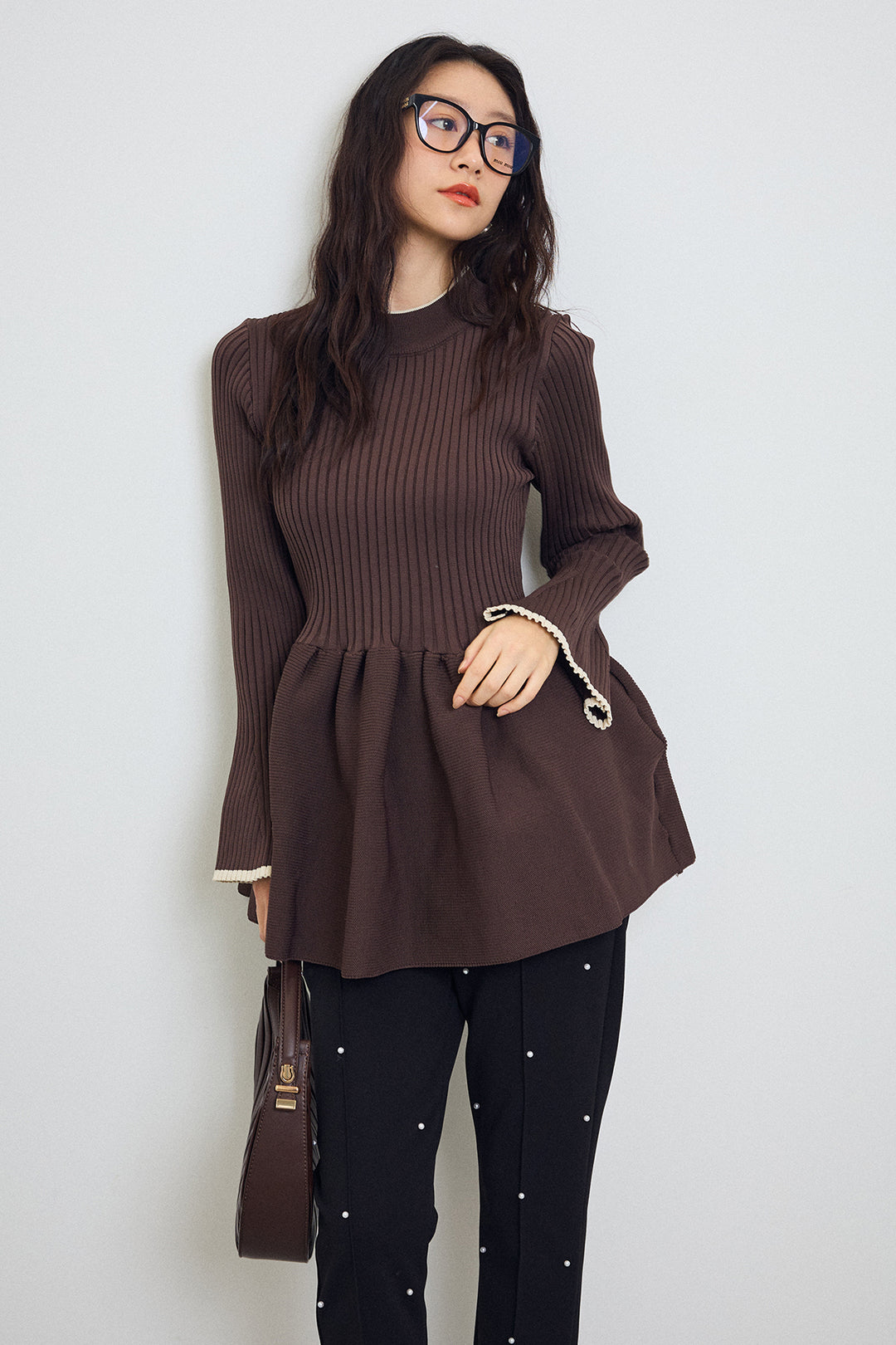 [予約]リブフレア配色スリーブペプラムニット