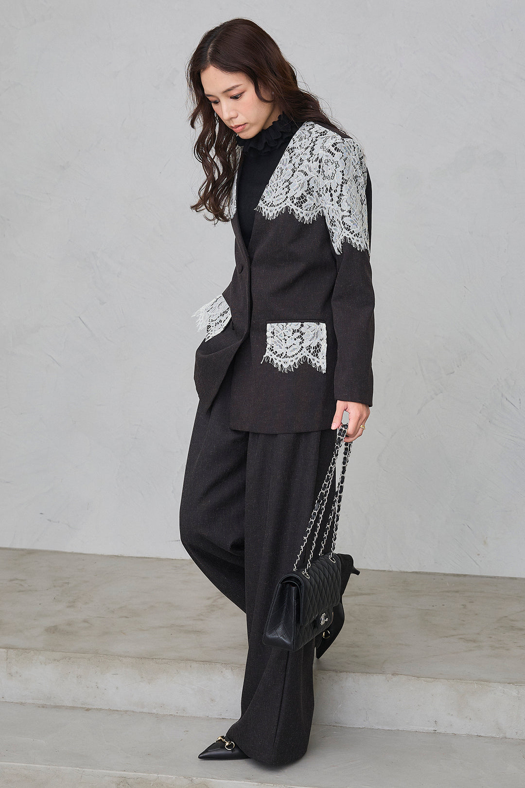 [予約/SET]ダブルフリルカラーニットプルオーバー+ショルダーレースデザインジャケット+ライトツイードタックパンツ(3set)