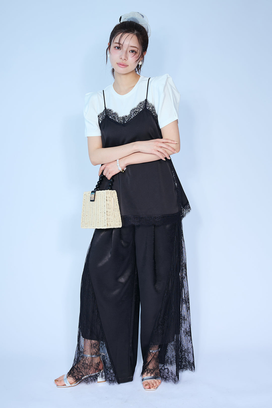 [予約/SET]スクエアショルダーデザインカットトップス+マットサテンレースキャミソール+サイドレースデザインリラックスパンツ(3set)