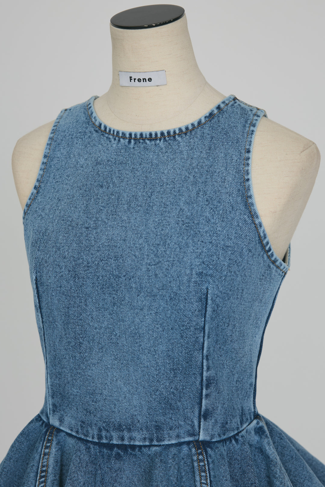 [予約]デニムペプラムバックZIPトップス