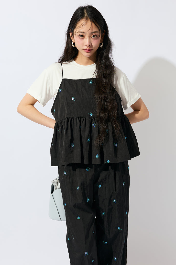 [予約/SET]ベーシック美ラインTシャツ+フラワー刺繍タフタキャミトップス+フラワー刺繍タフタストレートパンツ(3set)