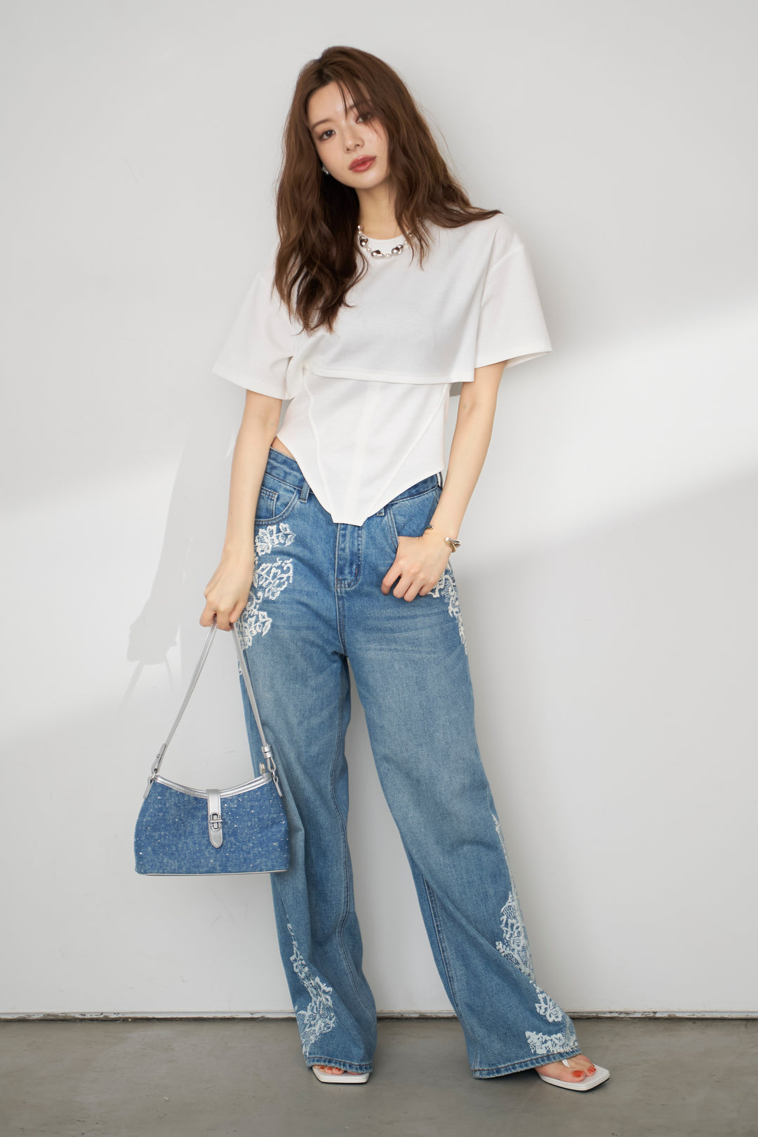 [予約/SET]バックレースアップTシャツ+レースプリントデザインデニムパンツ(2set)