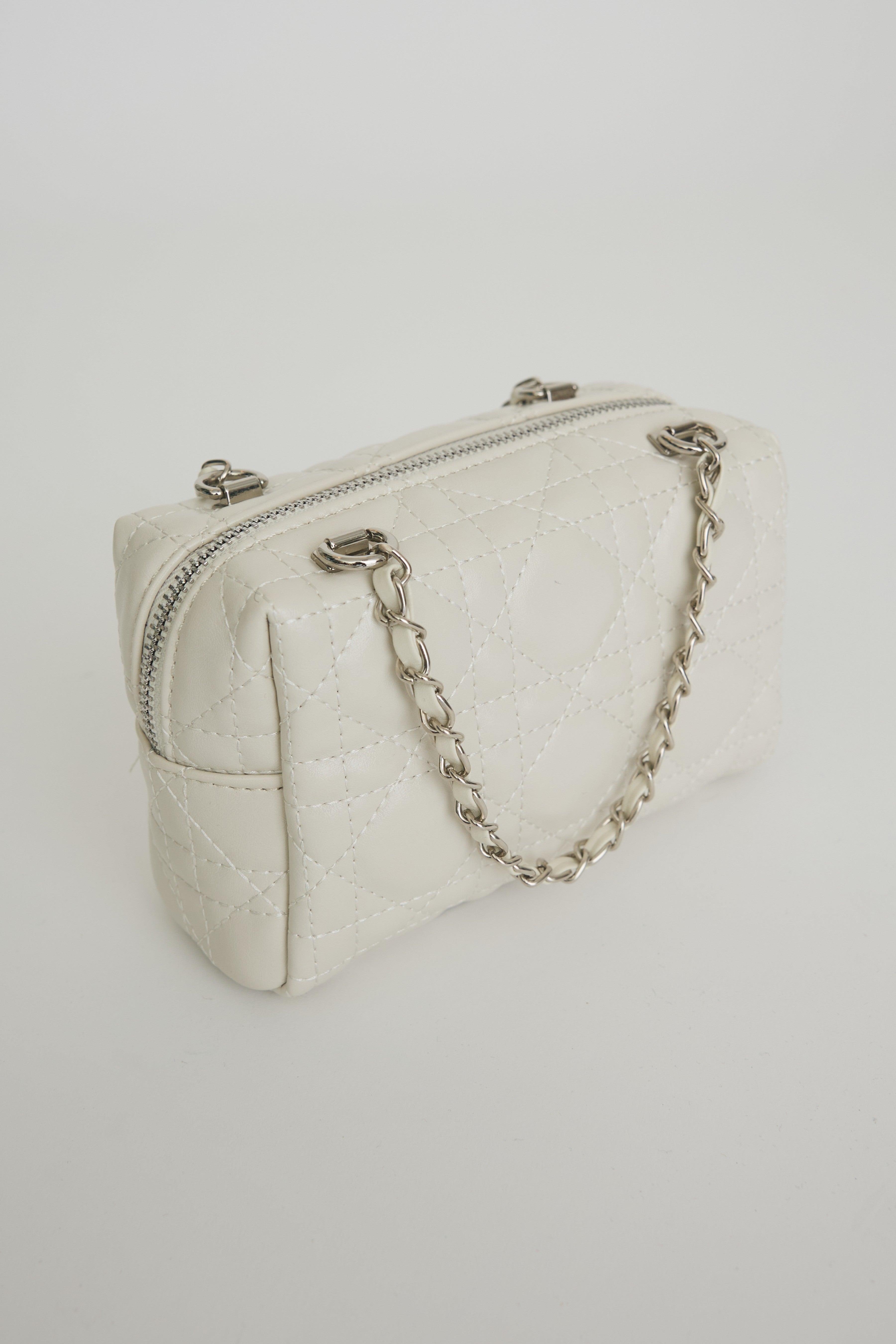 予約]デザインキルティングミンボストンチェーンBAG – Frene