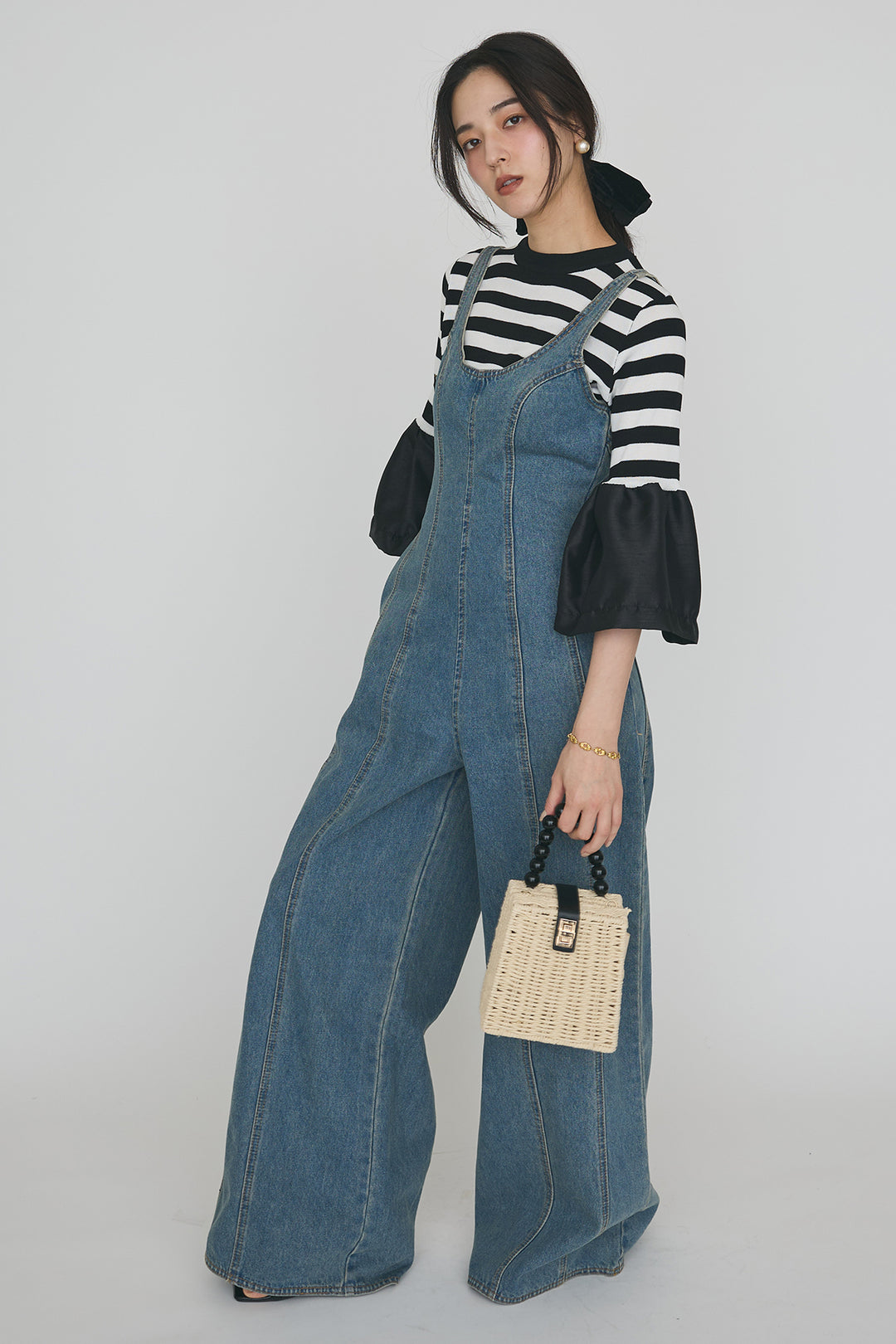 [予約/SET]タックフレア異素材ドッキングニットPO+美ラインデニムサロペット(2set)