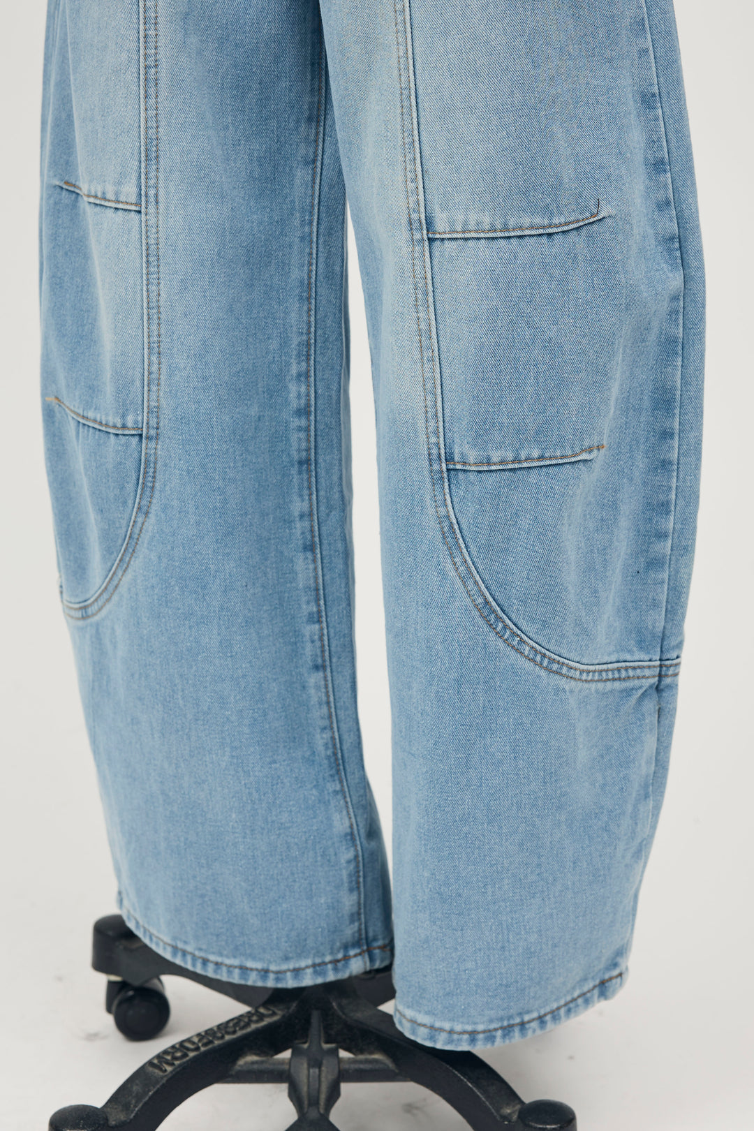 [予約]ステッチ美ラインカーブデニムパンツ