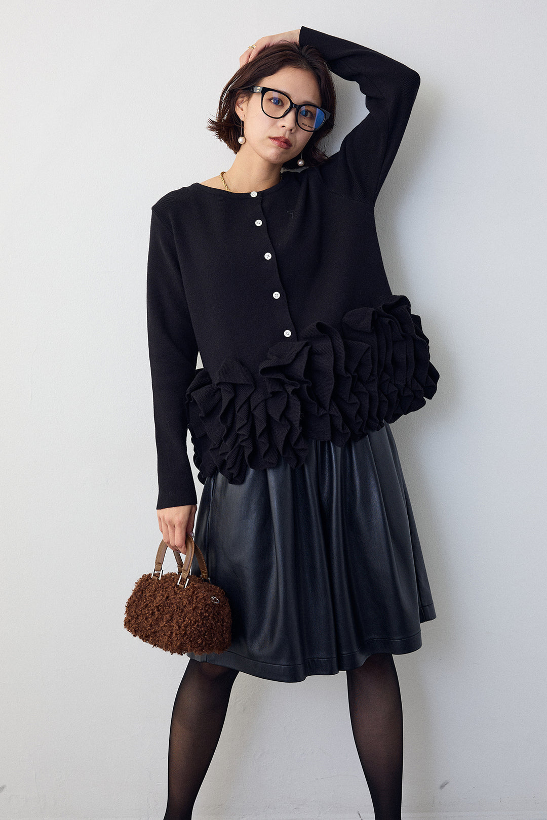 [予約/SET]フリルホイップニットカーディガン+レザーライクハーフパンツ(2set)