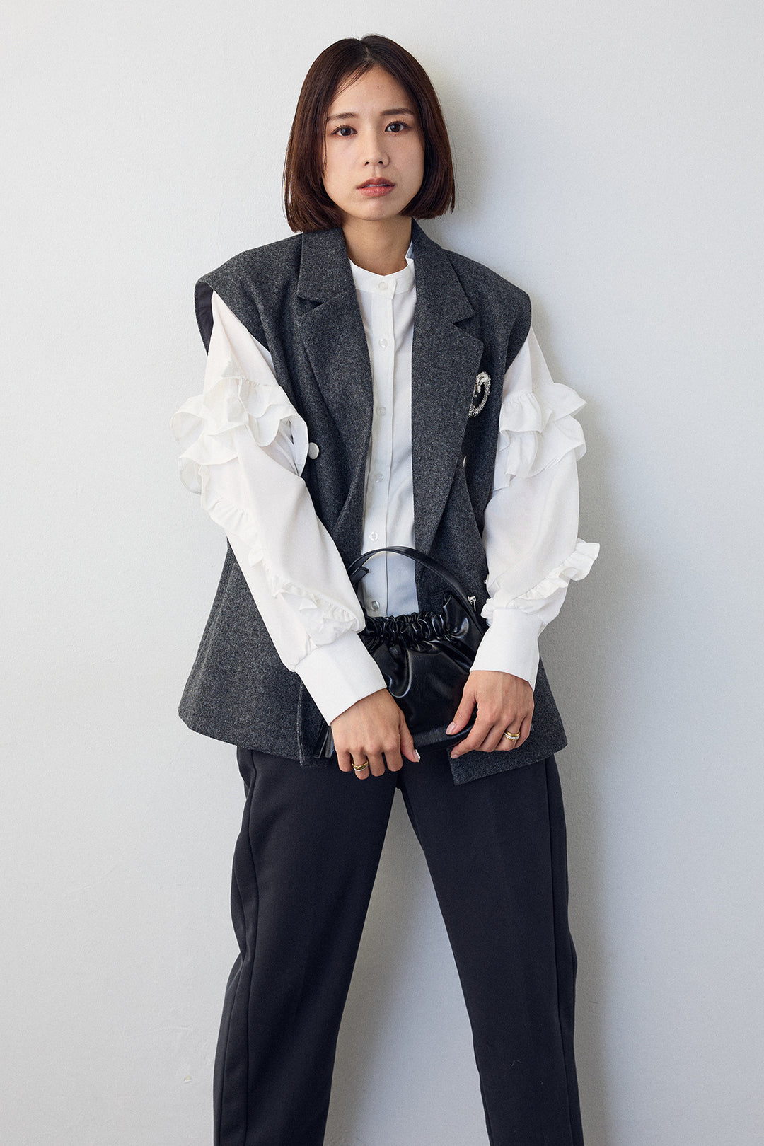 [予約]スタンドカラーラッフルフリルスリーブブラウス