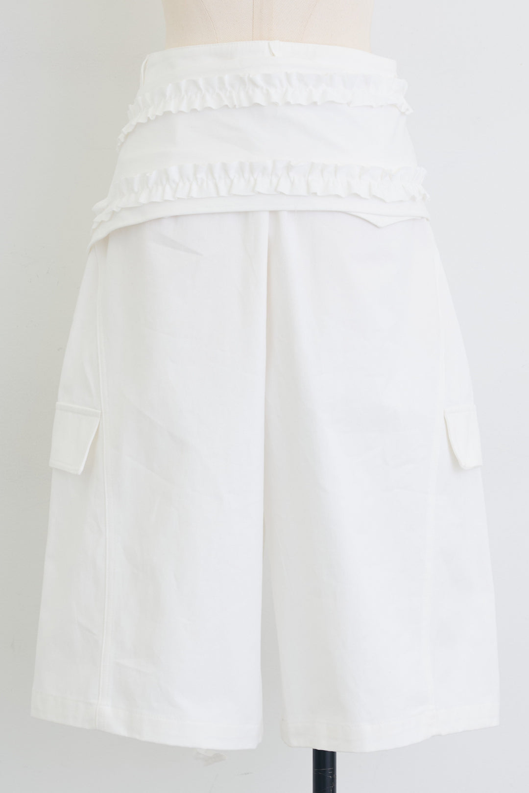 [予約]フリルワイドベルトセットハーフパンツ