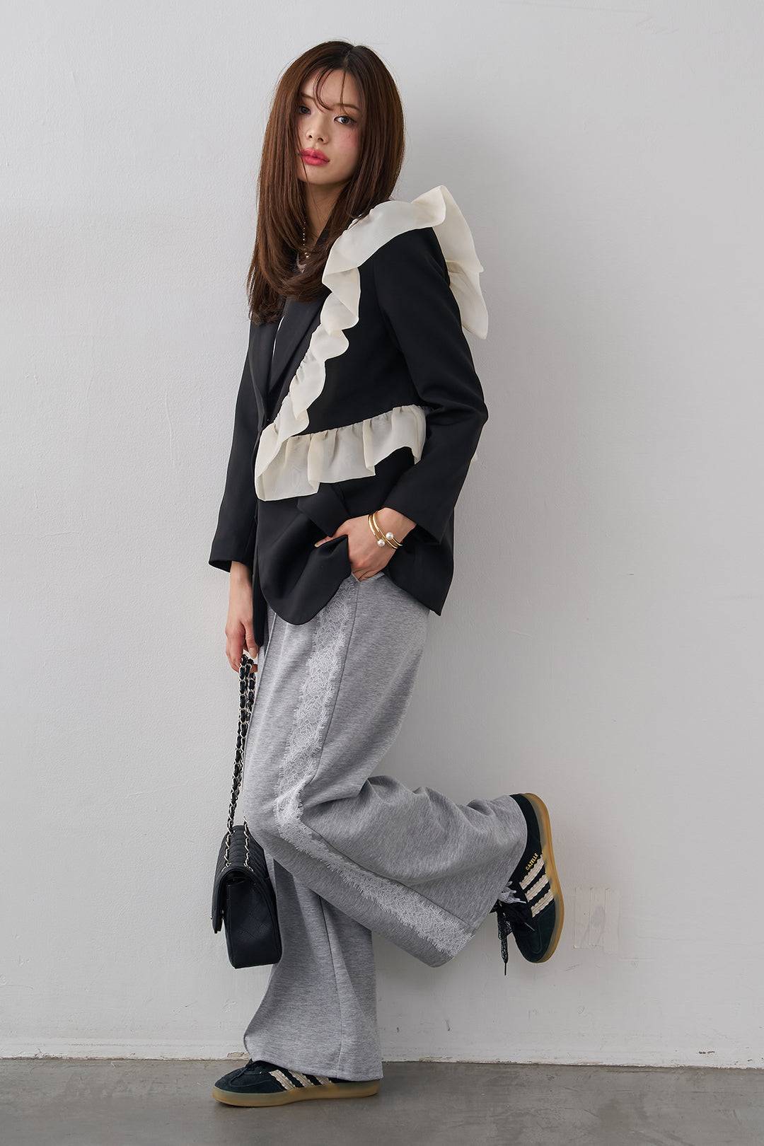 [予約/SET]アシメフリルマニッシュジャケット+サイドレースWフェイスカットソーパンツ(2set)