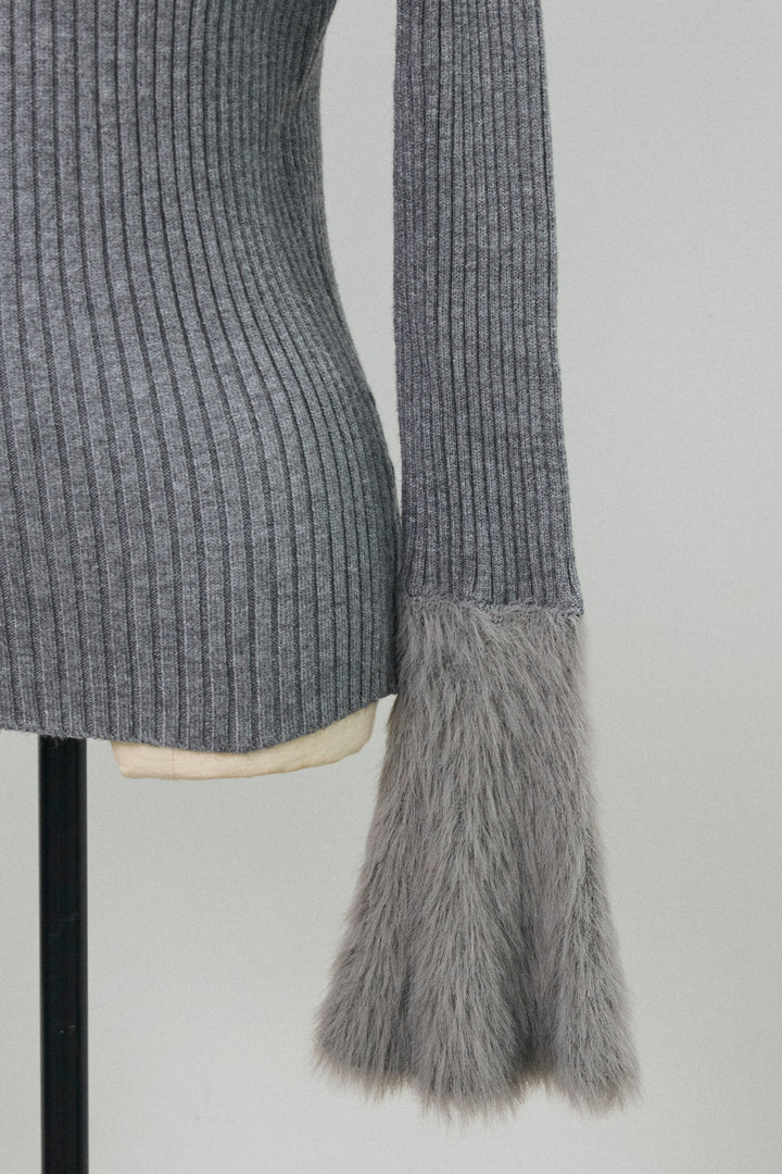 [予約]フェザー切替スリーブフレアニット