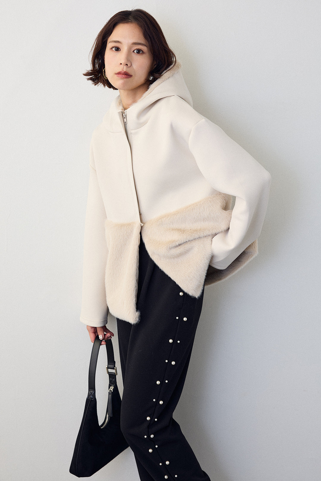 [予約/SET]ボンディングファーフーディー異素材ジャケット+サイドパール裾タックジョガーパンツ(2set)