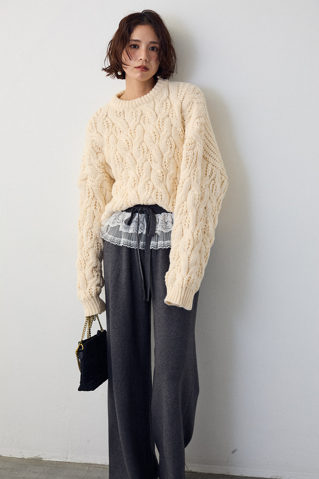 [予約/SET]ニュアンスケーブルクロップドニット+ウエストレースニットストレートパンツ(2set)