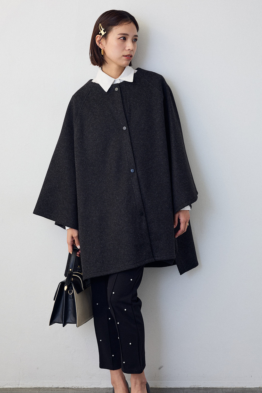 [予約/SET]パネルフレアヘムシャツ+ウールライクドルマンポンチョコート+センターシームランダムパールパンツ(3set)