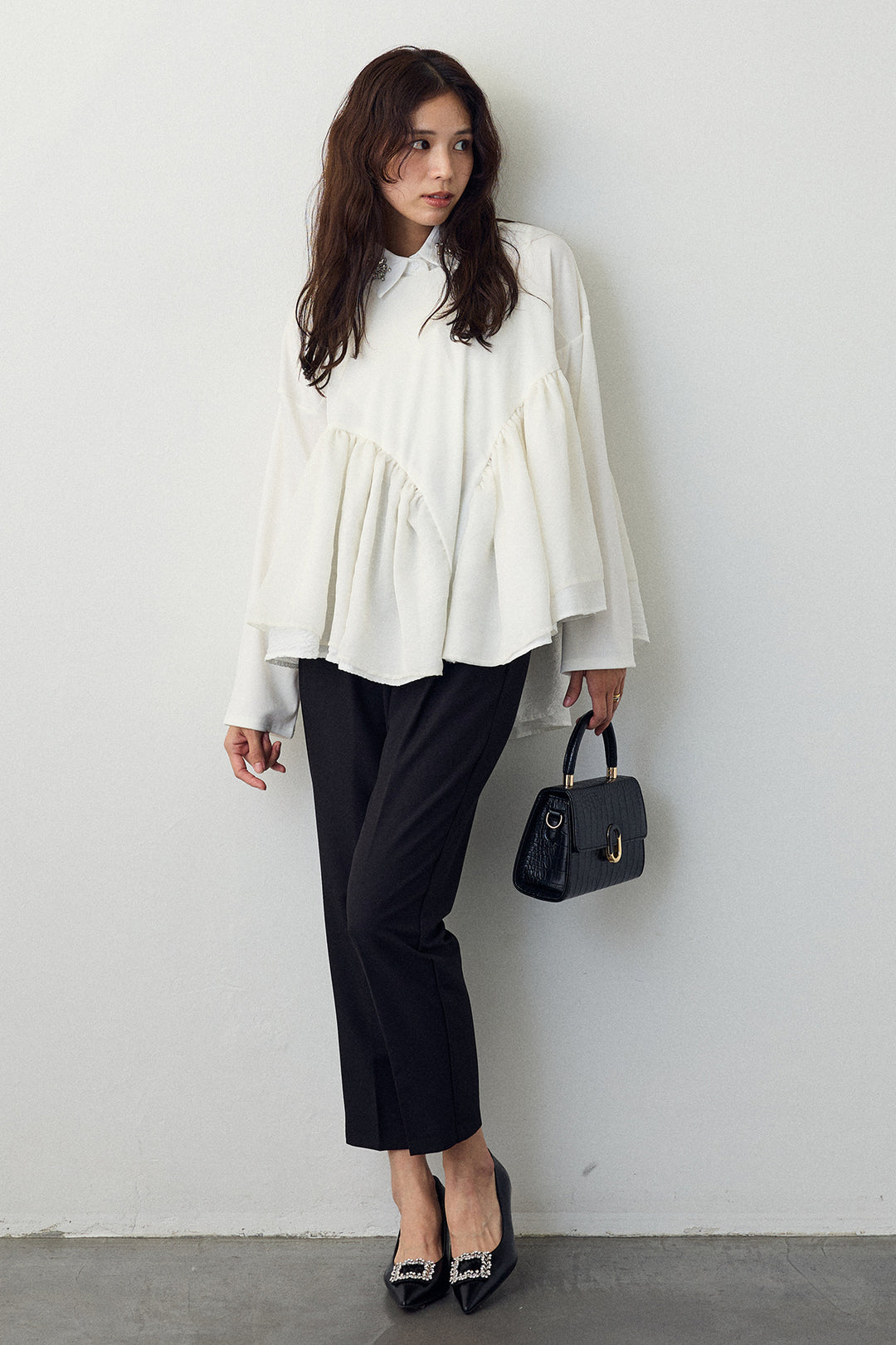 [予約/SET]ビジュー付け襟+フリルテール異素材切替チュニック(2set)