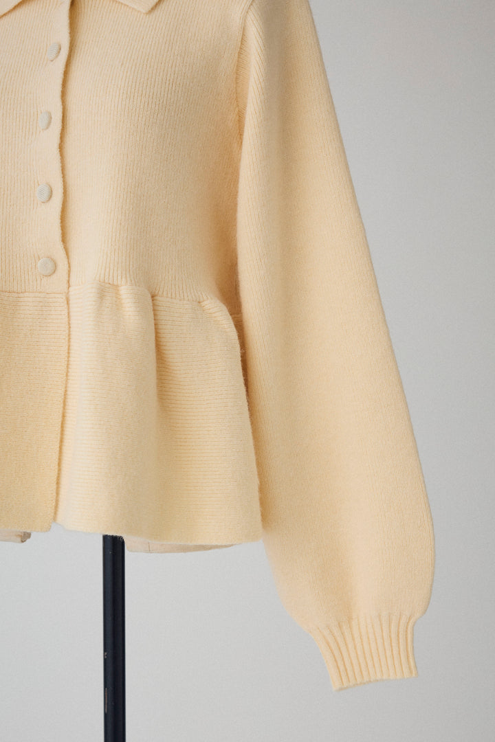 [予約]ポロ襟ペプラムニットプルオーバー