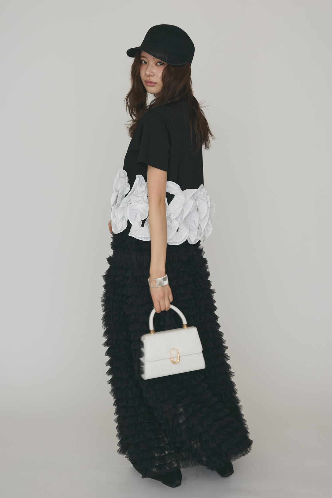 [予約/SET]フリルウェーブヘムカットTシャツ+ホイップチュールティアードスカート(2set)